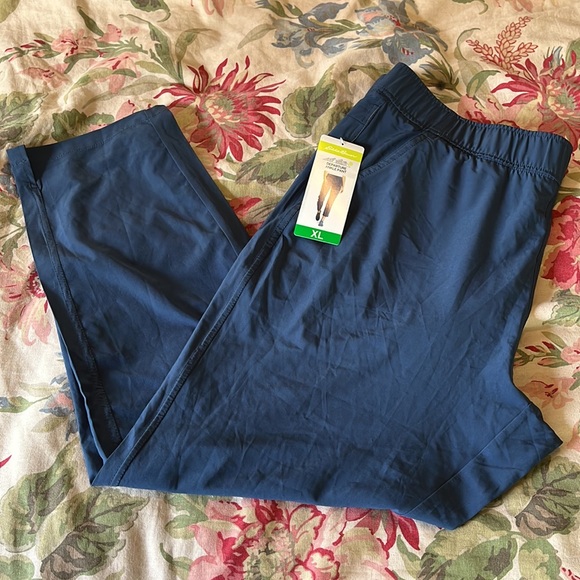 EDDIE BAUER Size XL Departure Ankle Pant Casual PullOn FlatFront Pkts $59 NEW - Picture 3 of 13